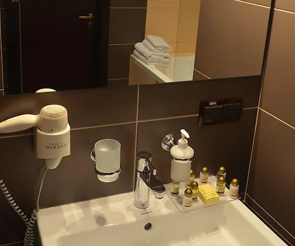 Hotel Kristina 3*