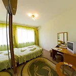 Hotel Kristina 3*