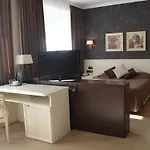 Kristina 3*